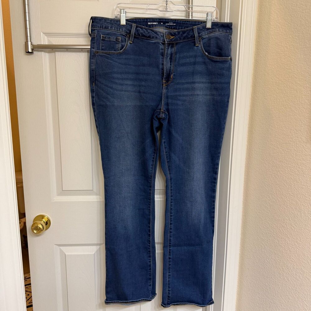 Old Navy Mid-Rise Kicker Boot-Cut Jeans Dark Wash Size 16